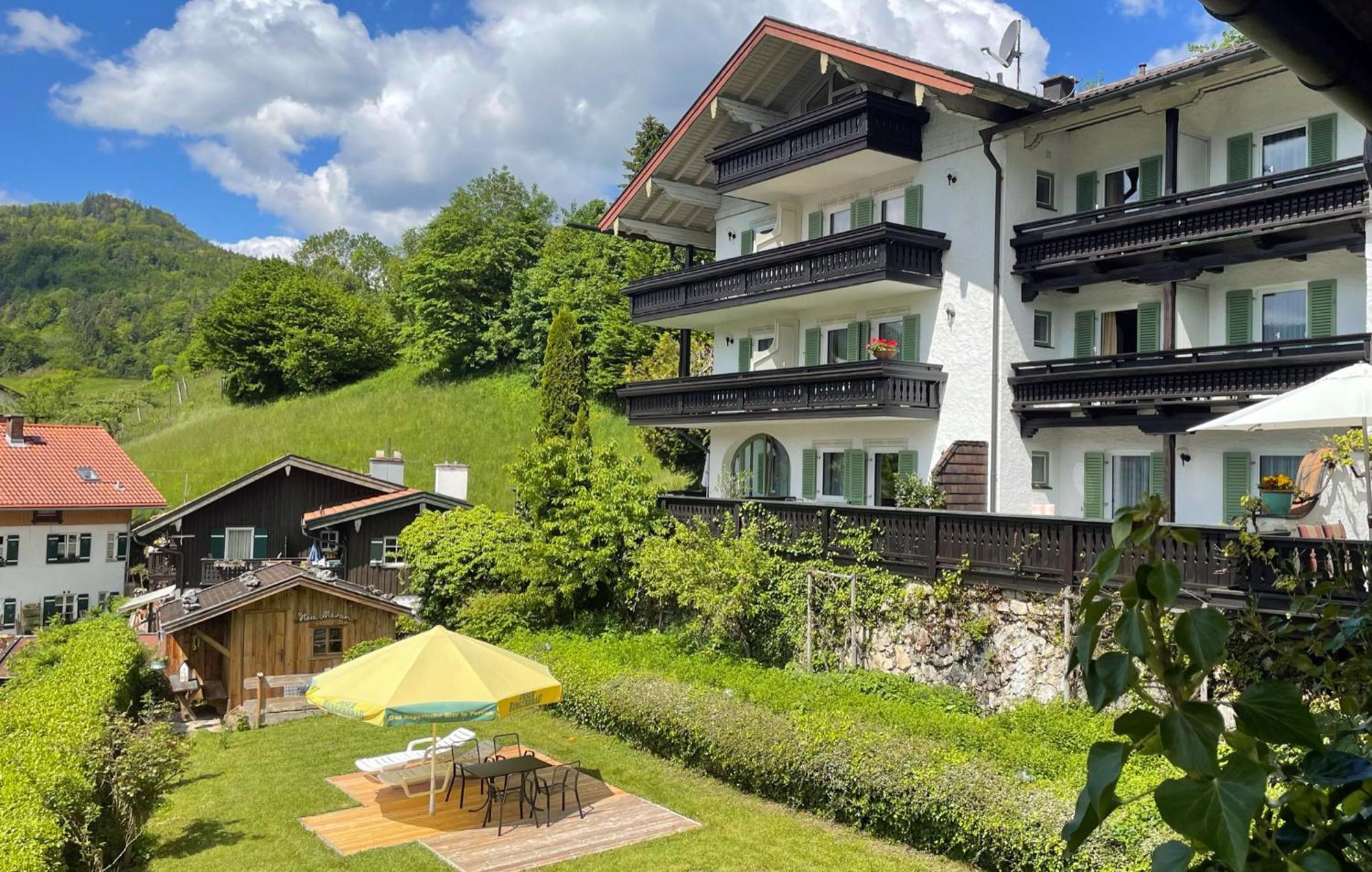 Hotel Restaurant Neu Meran Hotel 3*